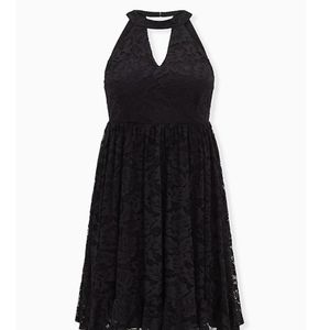 Torrid BLACK LACE KEYHOLE SKATER DRESS plus size